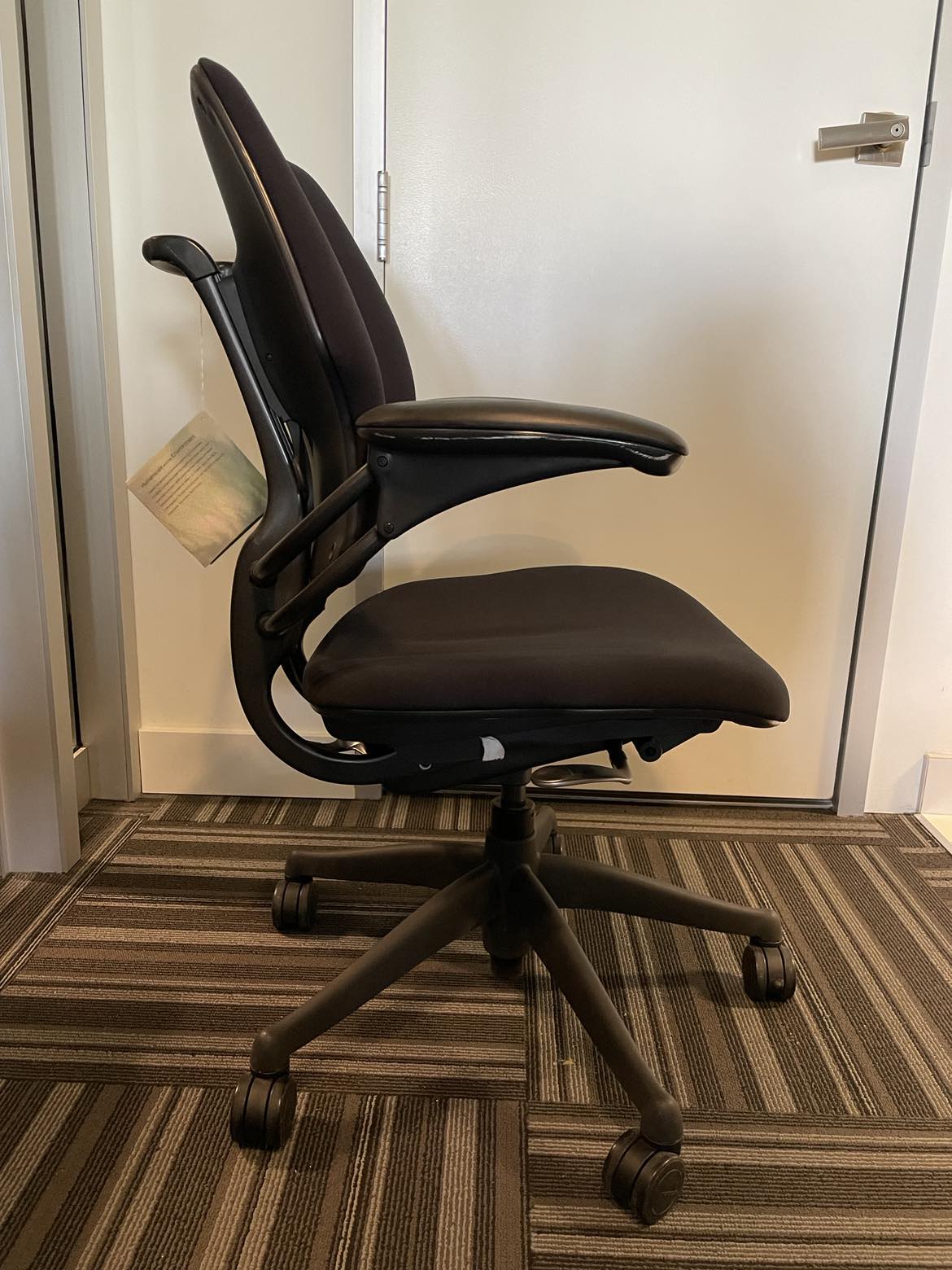 Freedom Task Chair by Humanscale – Smart Ergonomic Solutions