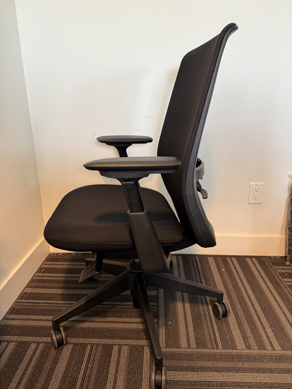 Haworth Soji ergonomic office task chair